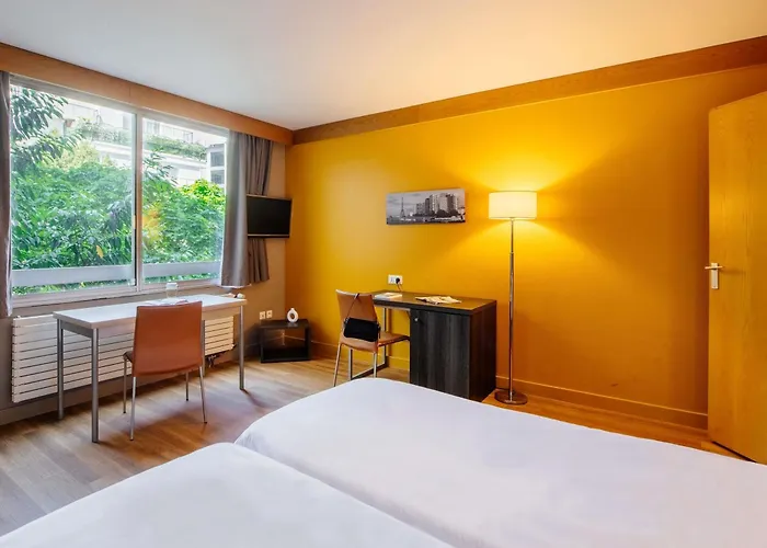 Adagio Paris XVAparthotel