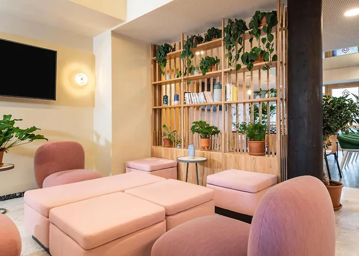 Adagio Paris NationAparthotel